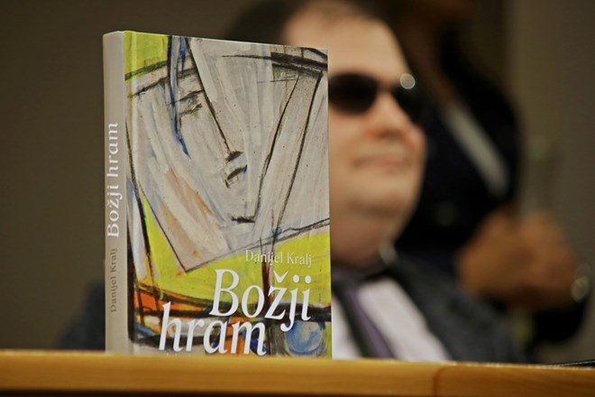 Predstavljena zbirka pjesama „Božji hram“ u sklopu manifestacije „Mjesec hrvatske knjige“